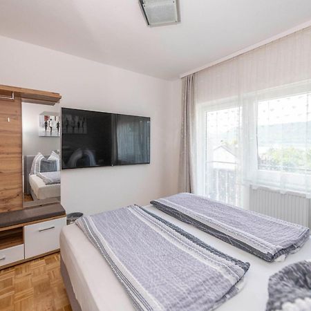 Gaestehaus Genf Velden am Wörthersee Habitación foto